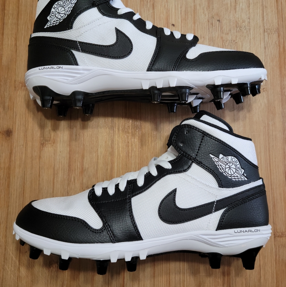 Jordan 1 Mid TD Football Cleat 'Black White'
